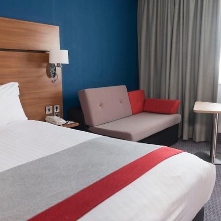 Holiday Inn Express Birmingham Star City By Ihg Zewnętrze zdjęcie
