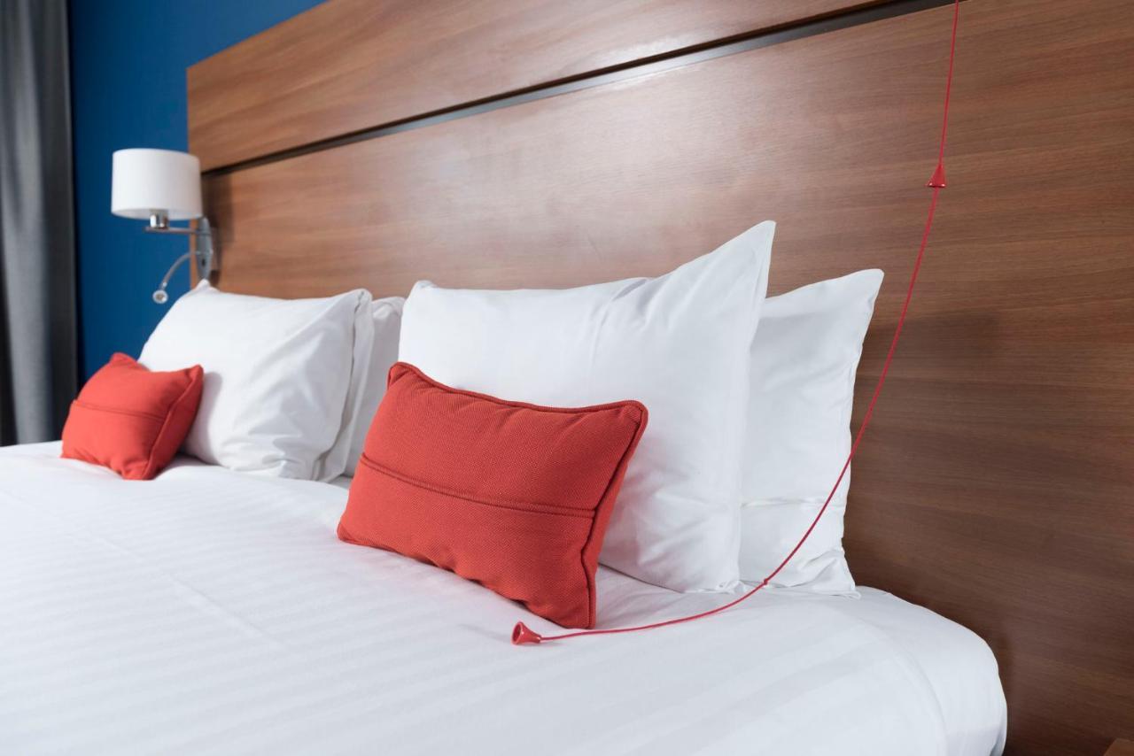 Holiday Inn Express Birmingham Star City By Ihg Zewnętrze zdjęcie